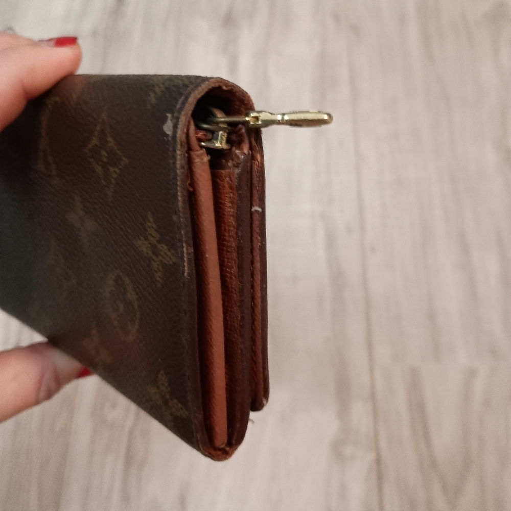 Louis Vuitton, Mono Brown Leather, Bi-fold Compact Wallet - Picture 3 of 13